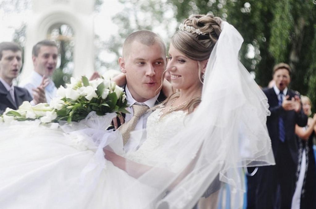 Британцы не женятся в субботу, русские отмечают свадьбу два дня. Какие еще есть свадебные традиции у других народов