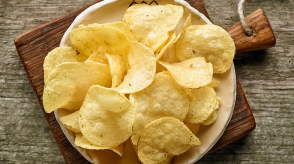 Месть, превратившаяся в любимую закуску миллионов: как на самом деле появились картофельные чипсы