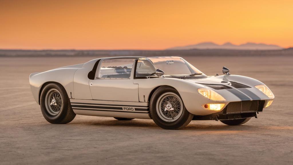 Роскошь и винтажный шик: лучшие ретро-автомобили, представленные на аукционе Monterey Car Week 2019