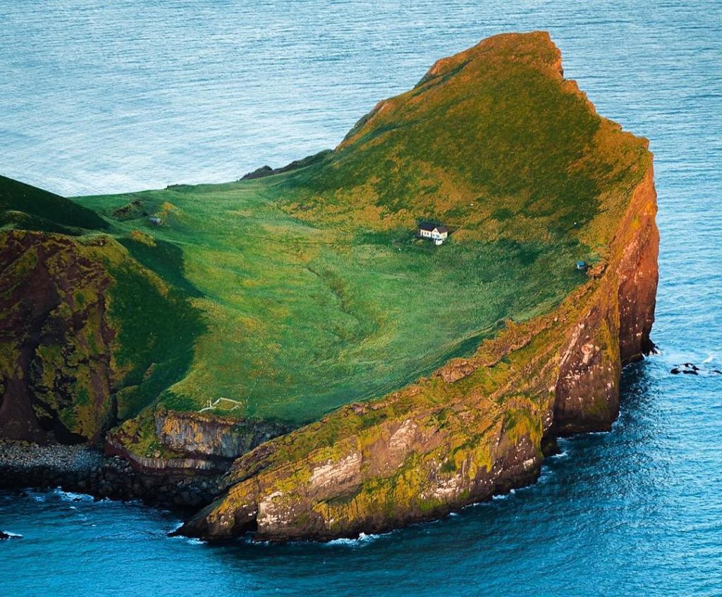 8 маленьких островков уединения, на них вас точно никто не побеспокоит: рай для интроверта