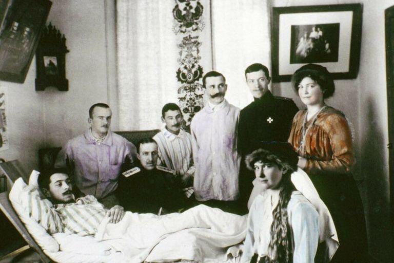 Жизнь Романовых: история в малоизвестных фотографиях