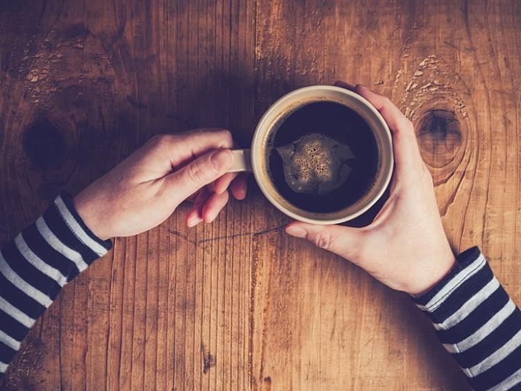 Сливочное масло, корица и не только: продукты, которые превращают кофе в максимально полезный напиток