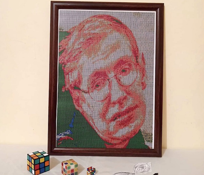 Новое направление в живописи: художники создают удивительные портреты людей из кубиков Рубика (фото)