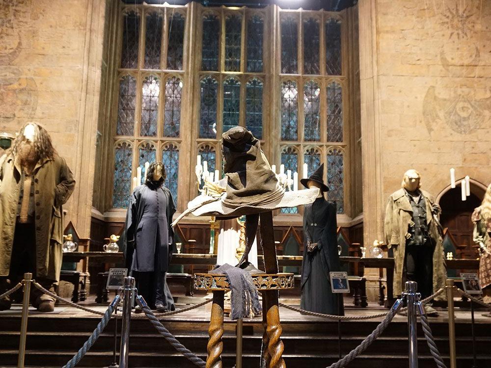 12 "волшебных" предметов и людей в "Гарри Поттере", которые существуют на самом деле: корень мандрагоры, асфодель, Николай Фламель и другие