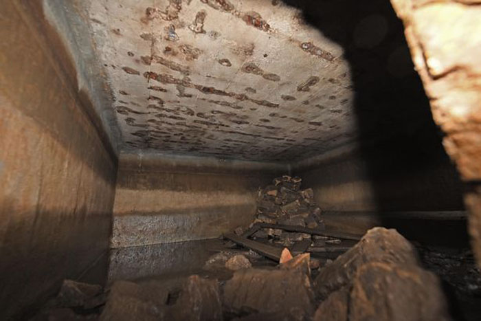 Таинственное подземелье: женщина из Шотландии наткнулась на убежище при строительстве фундамента