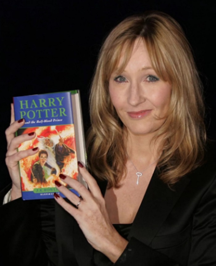 10 советов по написанию от самой Джоан Роулинг, создательницы "Гарри Поттера": переписывание - это необходимость