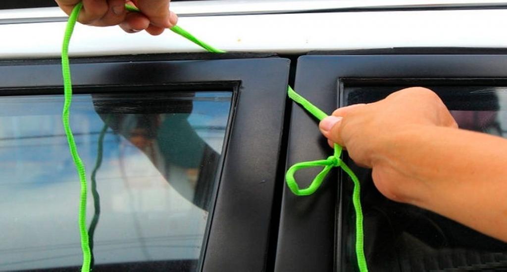 4 способа открыть машину, если ключи остались в салоне: нужны шнурки и не только