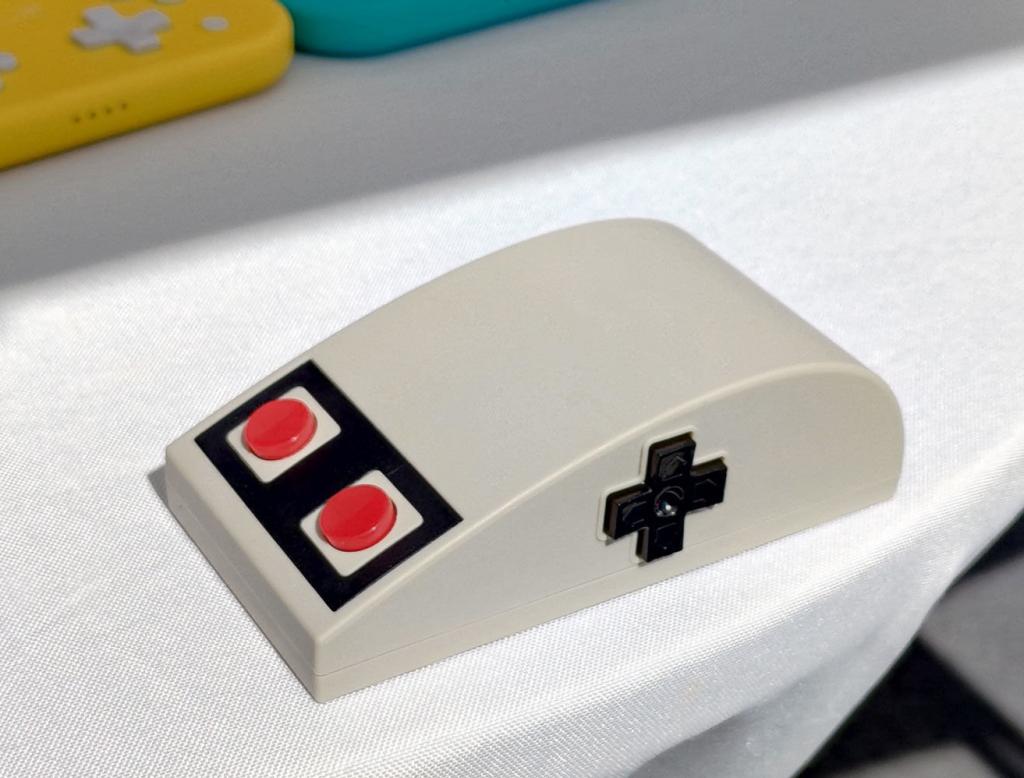 Шведский дизайнер превратил геймпад от консоли NES в компьютерную мышь
