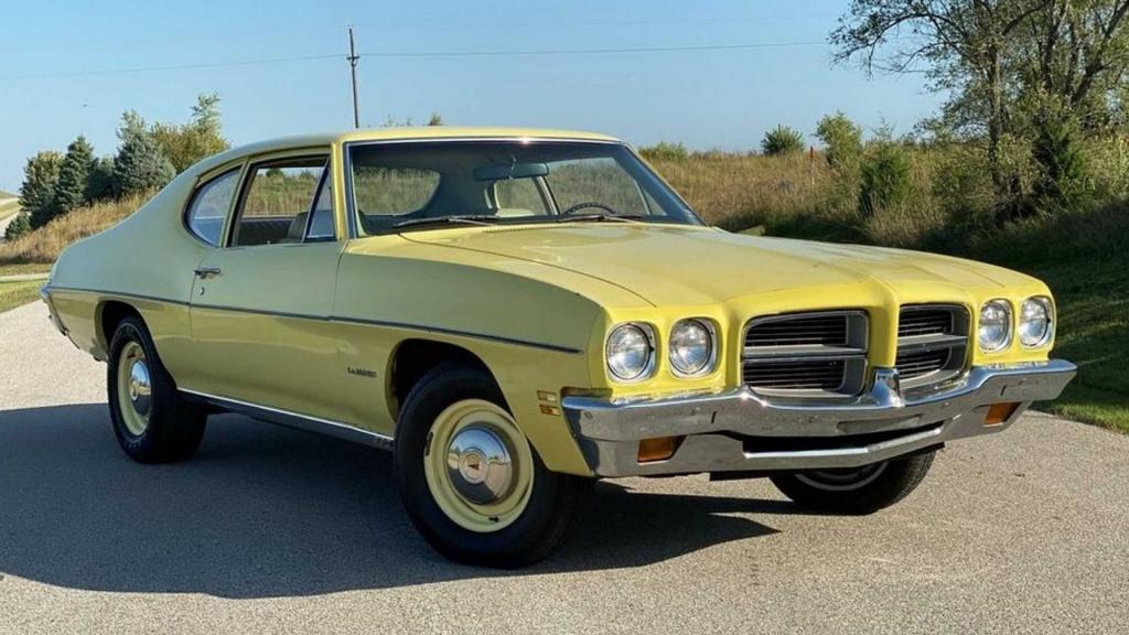 Неожиданная гаражная находка: в Минессоте обнаружили девять редких автомобилей Понтиак Firebird