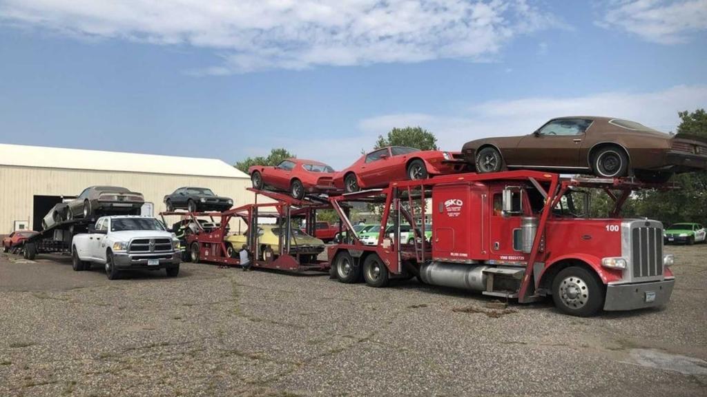 Неожиданная гаражная находка: в Минессоте обнаружили девять редких автомобилей Понтиак Firebird