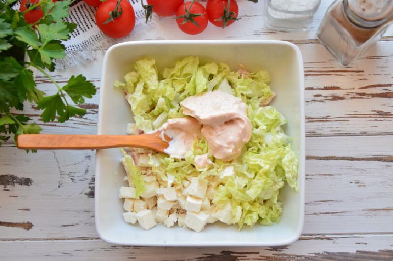 Салат “Белоснежка” с курицей и брынзой: низкокалорийный, питательный и очень полезный
