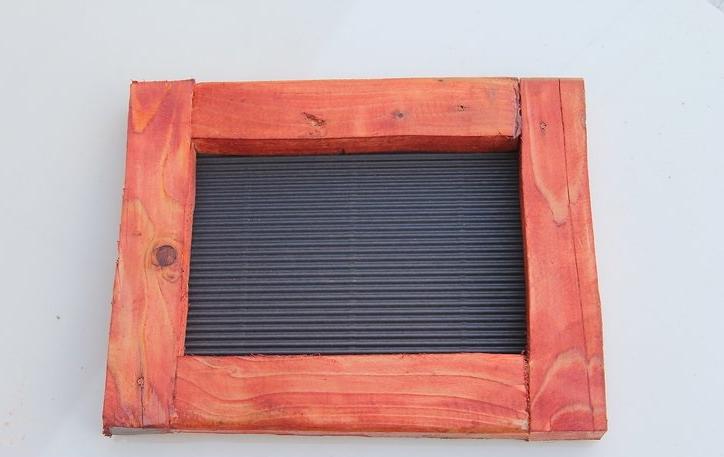 Как сделать красивую рамку для фотографий из старых деревянных брусков