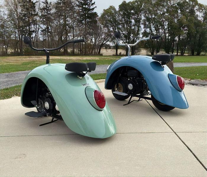Парень разобрал автомобиль VW Beetle и создал из его частей два замечательных мотоцикла: фото
