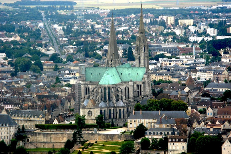 Под божественными сводами: самые красивые и монументальные церкви и соборы во Франции