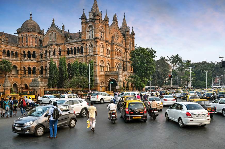 Названы самые лучшие и самые худшие города для вождения. Мумбаи – на последнем месте