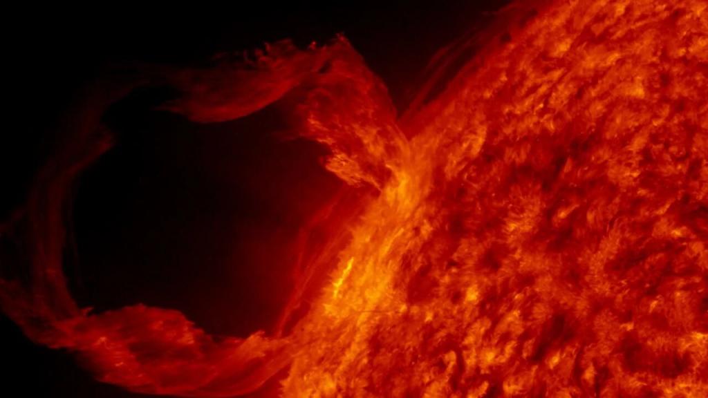Красивейшая солнечная вспышка! Лучшие фото космоса за неделю