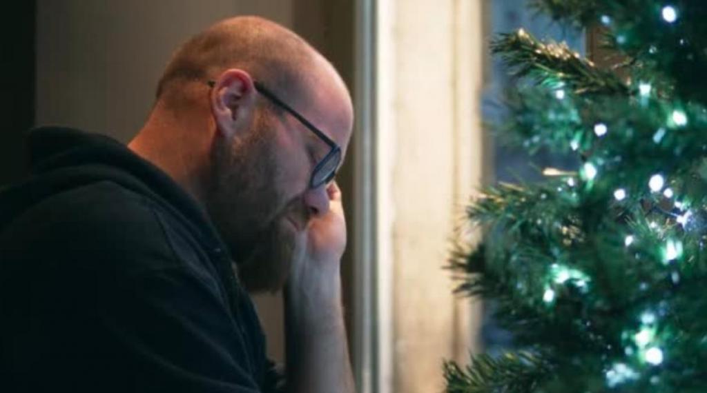 Эксперты рассказали, как перебороть грусть во время новогодних праздников