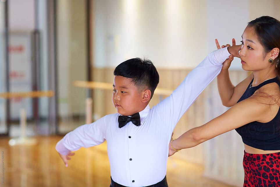 Ребенок полюбит музыку и станет дисциплинированным: почему полезно заниматься танцами