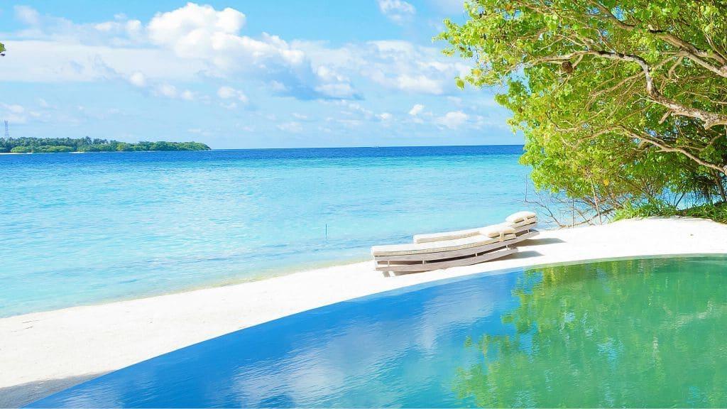 Milaidhoo Island Maldives - отель, окруженный коралловым рифом и удивительной красотой природы