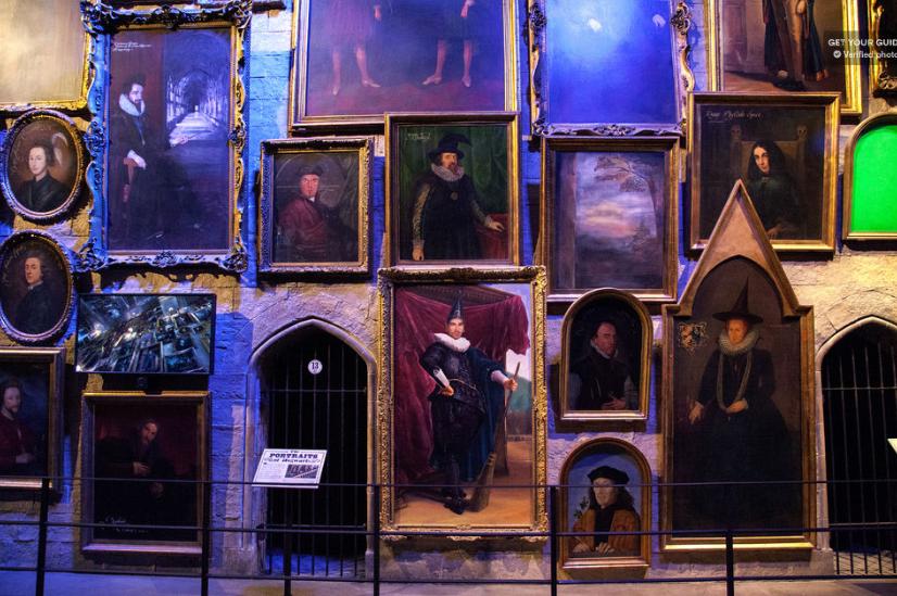 Сотрудник студийного тура по Гарри Поттеру украл 1040 предметов стоимостью $48 000 для продажи на eBay