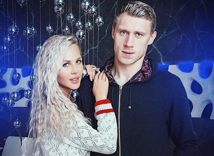 Жена футболиста Павла Погребняка простила таксиста, высадившего ее с вещами из машины