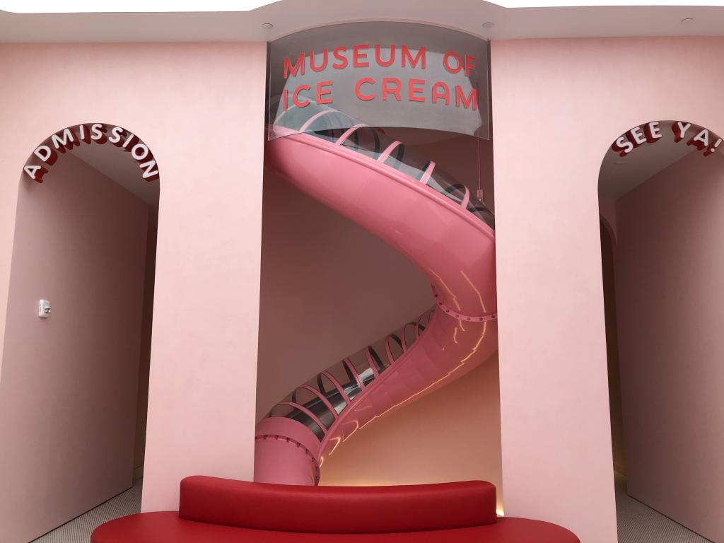 В Нью-Йорке открывается ультрасовременный музей мороженого: рай для сладкоежек