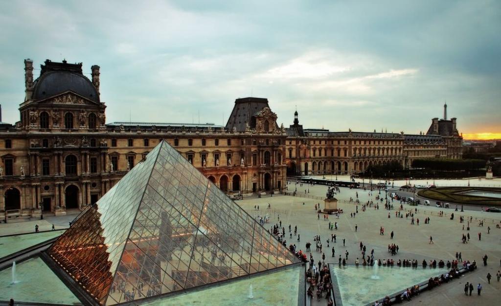Не стоит засиживаться в кафе: ошибки туристов в Париже