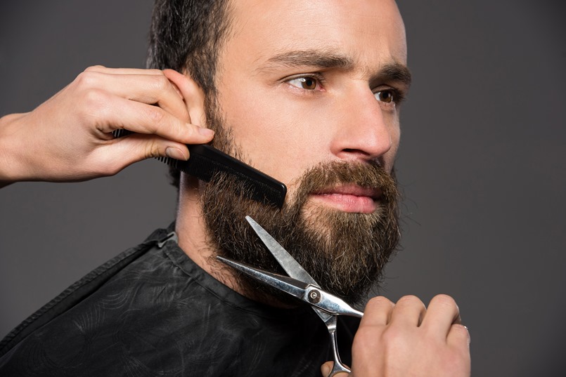 Ежедневно мыть, носить с собой расческу: 9 советов, чтобы борода выглядела красиво и не портила внешний вид на рабочем месте