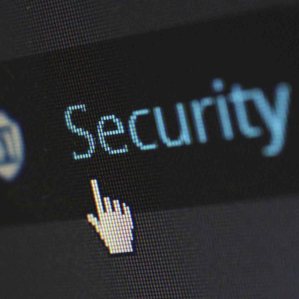 Безопасность онлайн или 6 вещей, которые не стоит делать в Интернете