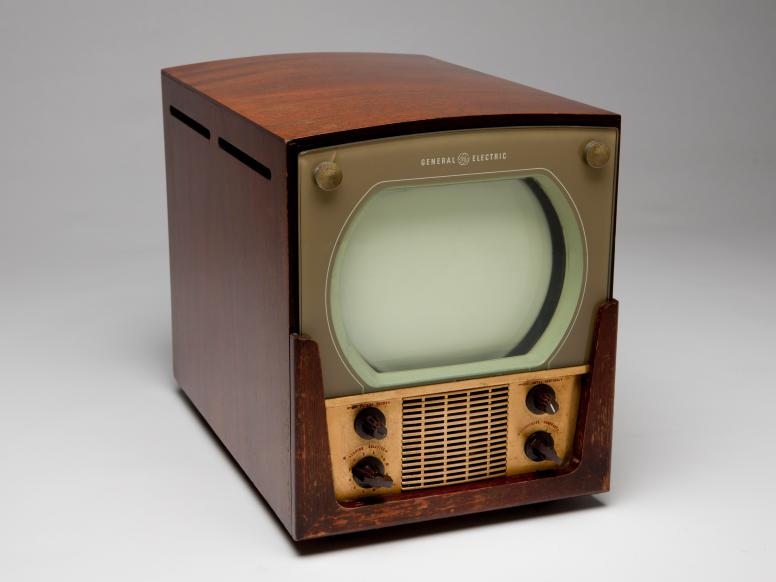 От пантелеграфа до 8K: как "эволюционировали" телевизоры в ходе истории