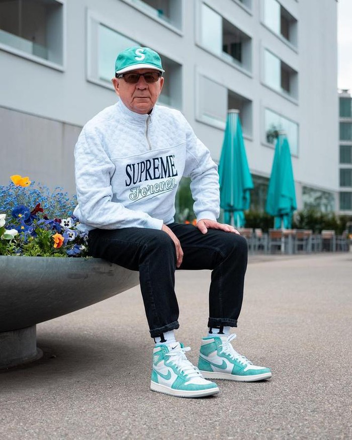 Больше 700 тысяч подписчиков в "Инстаграме": 73-летний дедушка покорил публику молодежным стилем одежды