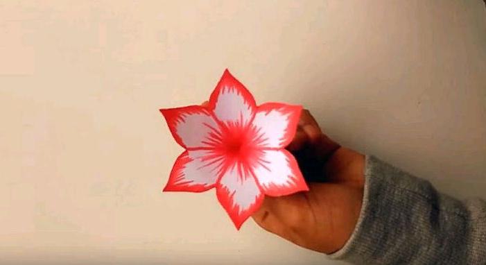 Как сделать 3D-открытку с объемными цветами: пошаговая инструкция