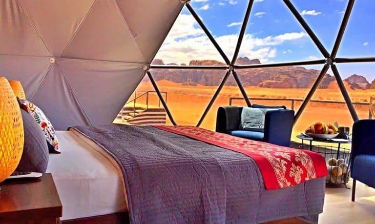Необязательно лететь на Марс: отель Jordan's Desert Dome выглядит так, будто он не с нашей планеты