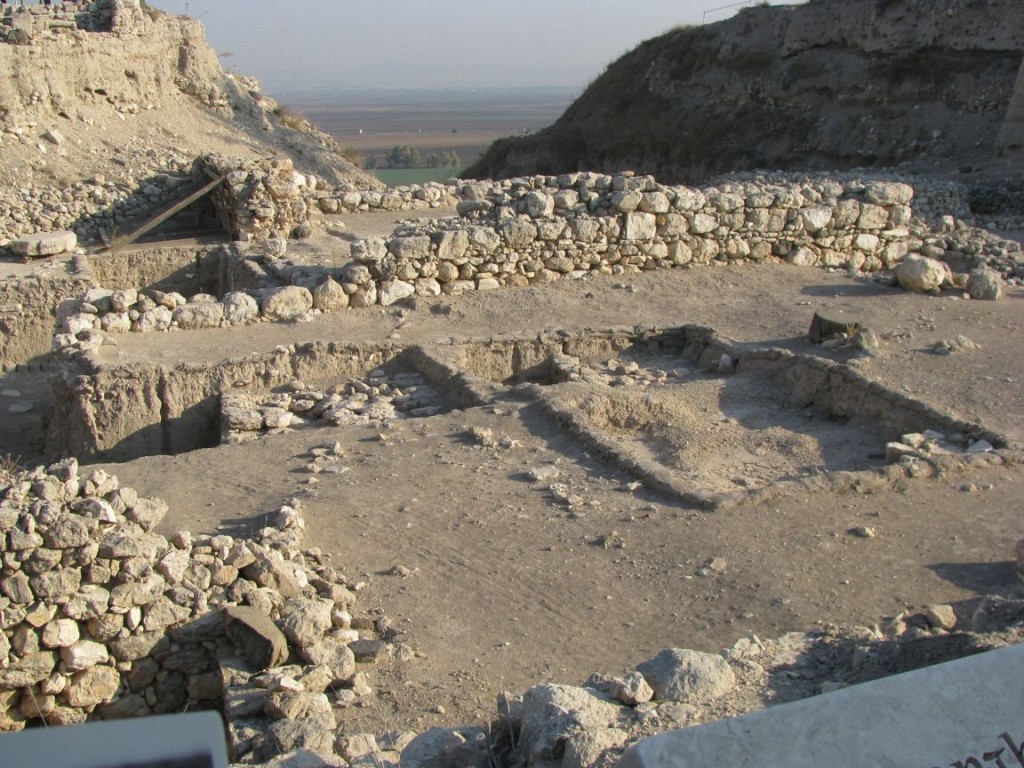 Изучение Мегиддо: путеводитель, который стоит иметь под рукой самостоятельным туристам