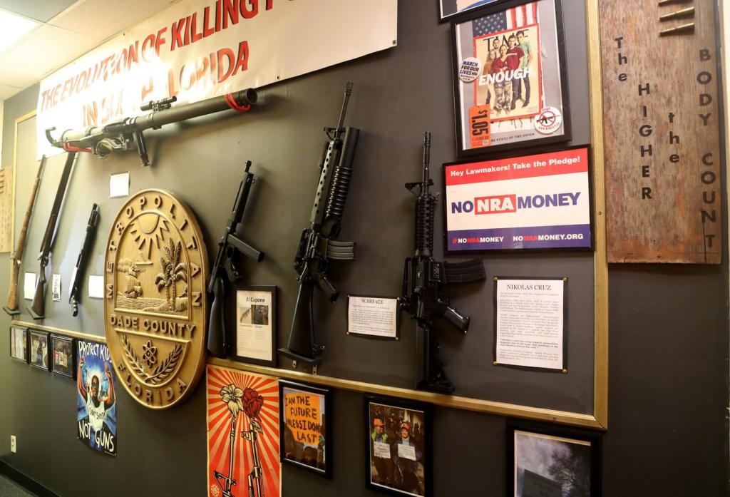Оружие, гангстеры, полиция: в Южной Флориде открылся музей истории криминала