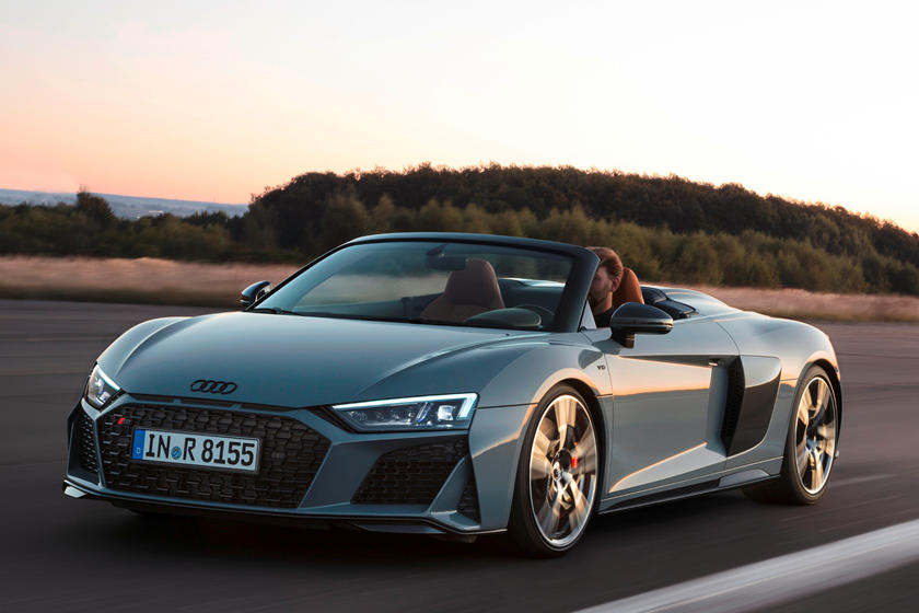 Будущее модели туманно: продлит ли Audi жизнь спорткара R8