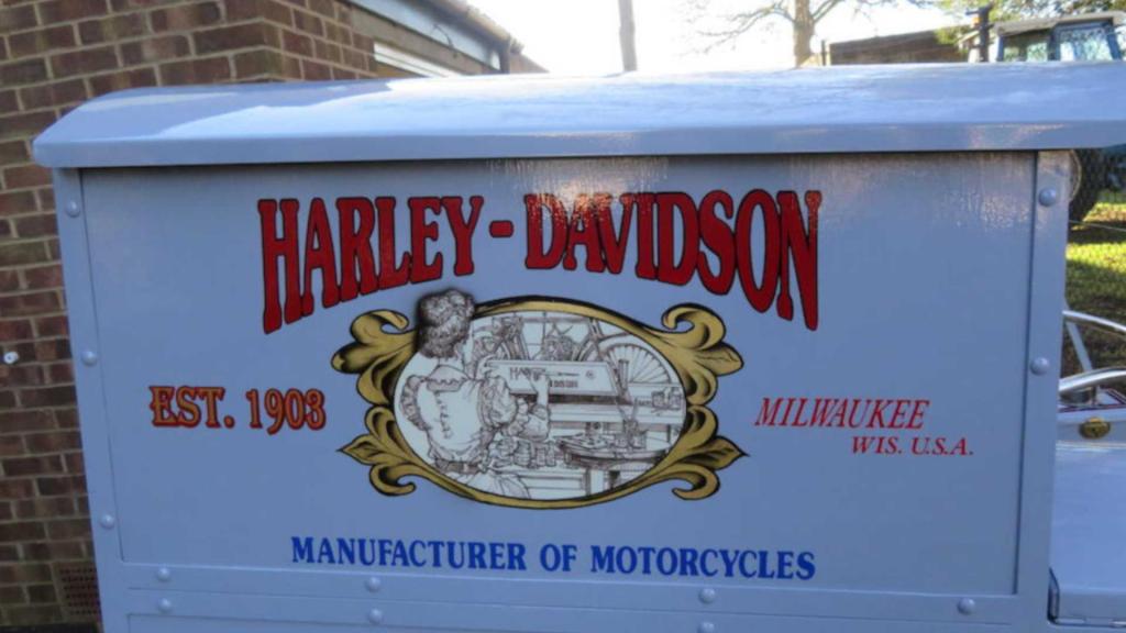 Почтовый трак Harley-Davidson 1916 года был полностью и очень детально восстановлен и выставлен на продажу за $45 000