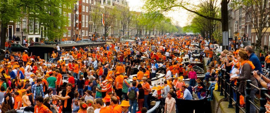 Король гуляет: почему в апреле нужно паковать чемоданы в Нидерланды