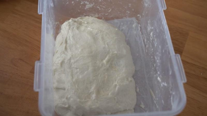 С тех пор, как научилась печь чиабатту, не хожу за хлебом в магазин: тем более сейчас, в условиях пандемии