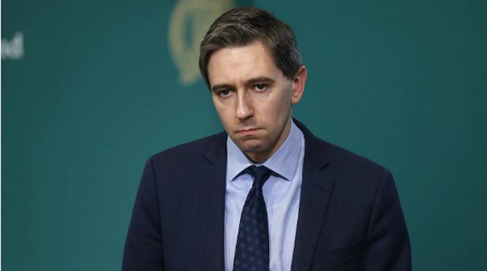 «Это не игра, это отвратительно!»: ирландский политик осудил тенденцию, связанную с COVID-19, в условиях продолжающейся пандемии