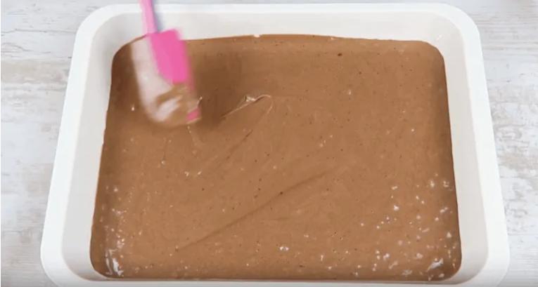 "Шоколадная молния" с Nutella: удивительный сочный торт, приготовленный за 20 минут. На каждом празднике номер один