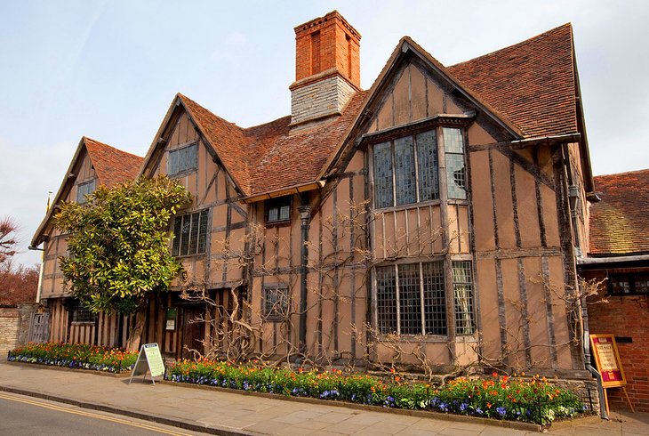 Чем прославился английский город Стратфорд-на-Эйвоне: изучаем место рождения Шекспира и многое другое
