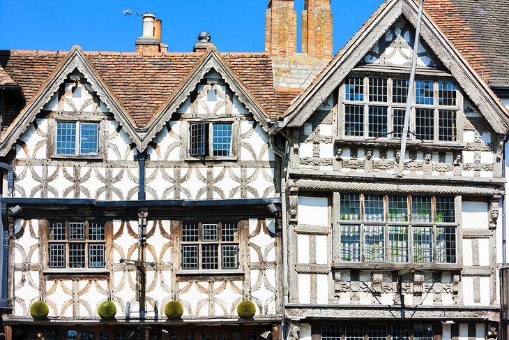 Чем прославился английский город Стратфорд-на-Эйвоне: изучаем место рождения Шекспира и многое другое