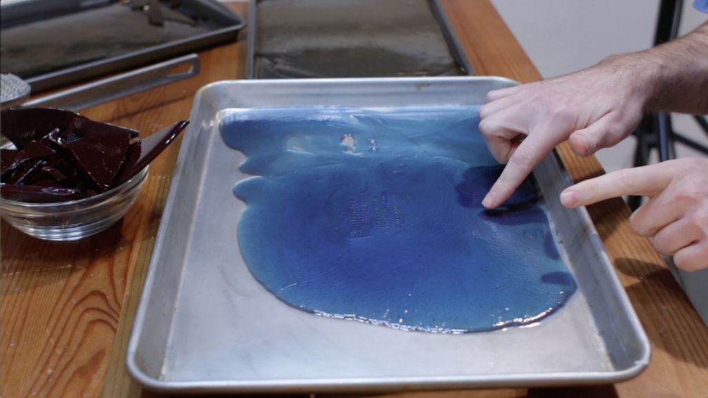Голубое сахарное стекло в стиле сериала "Во все тяжкие": рецепт оригинальной сладости