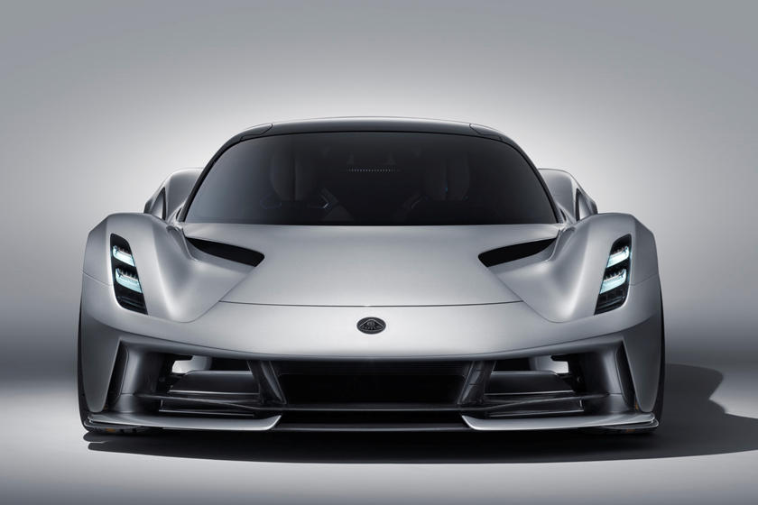 Geely перепрофилирует Lotus Cars: компания готовит к выпуску последний автомобиль с бензиновым двигателем