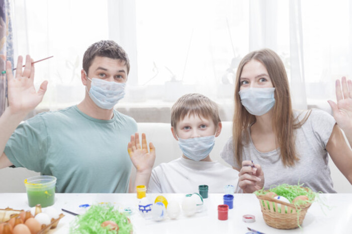 Кроме коронавируса медицинские маски могут защитить от переедания?