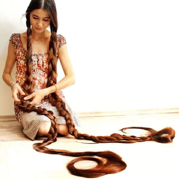 Ее волосы - 2,5 метра в длину: как выглядит самарская Рапунцель (фото)