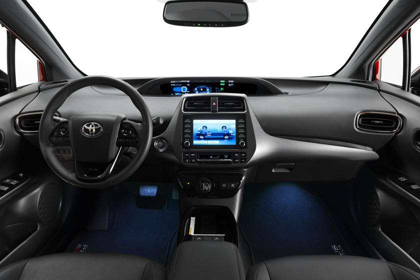 Toyota Prius 2020 Edition: компания выпустит всего 2020 юбилейных гибридных автомобилей в честь 20-летия модели