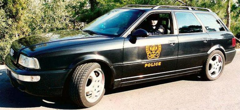 Alfa Romeo, BMW, Porsche, Mercedes: в 1990-х годах в Греции был мощный парк полицейских машин для борьбы с уличными гонщиками