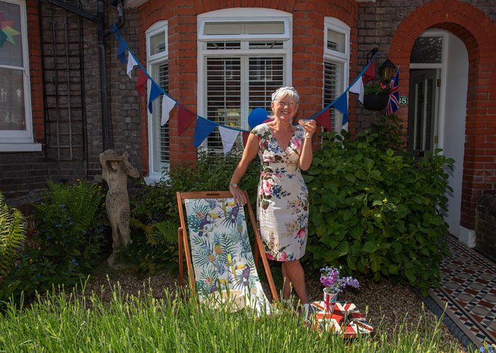 «Я живу на своей улице около 10 лет»: вирус изменил жизнь англичанки и ее общение с соседями в лучшую сторону